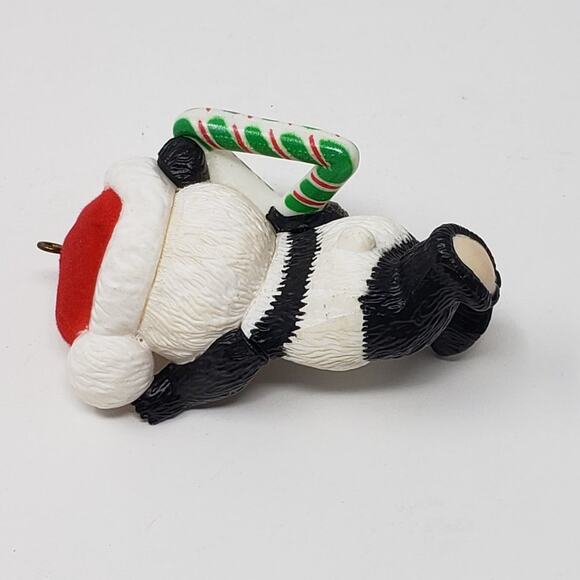 1989 Hallmark Child’s Fourth Christmas Handcrafted Holiday Ornament - Picture 5 of 9